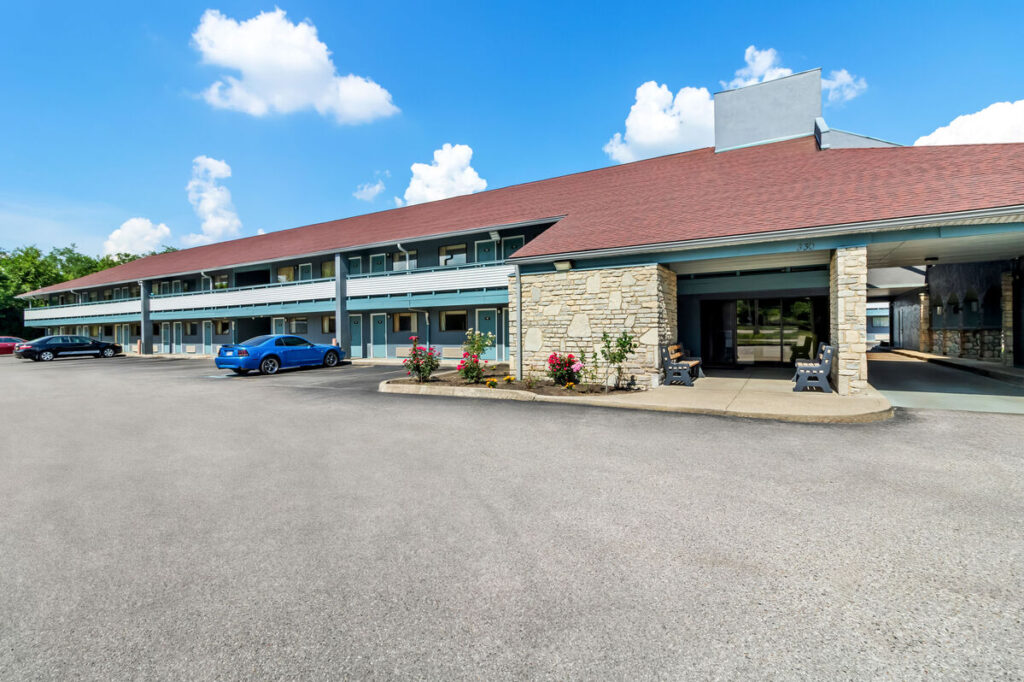 Super 8 by Wyndham Cincinnati/Springdale OH