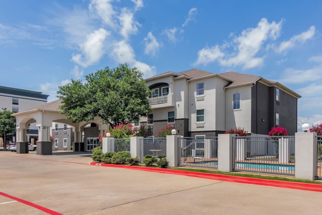 Super 8 by Wyndham Fort Worth Stockyards