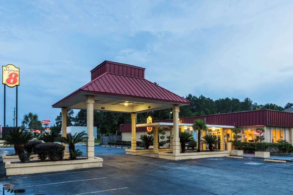 Super 8 by Wyndham Hardeeville/Savannah North