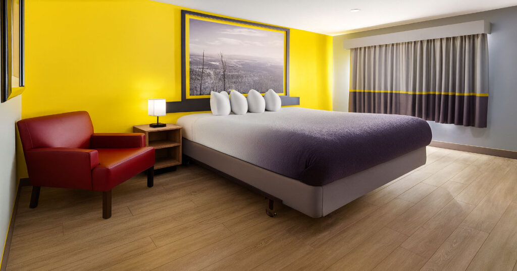 Super 8 by Wyndham Hazleton