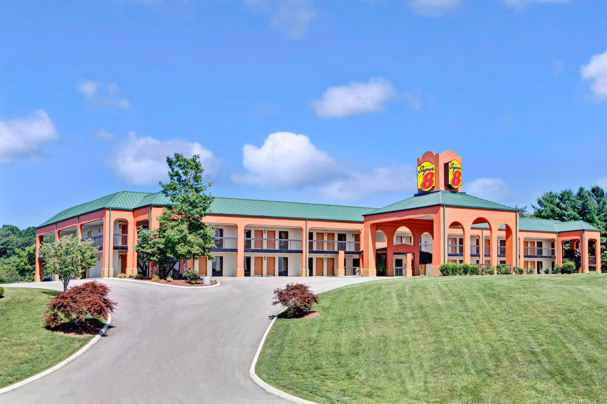 Super 8 by Wyndham Knoxville East