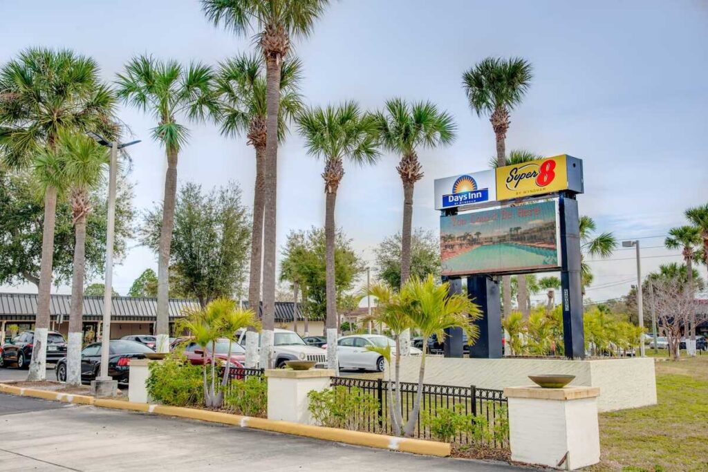 Super 8 by Wyndham St. Petersburg