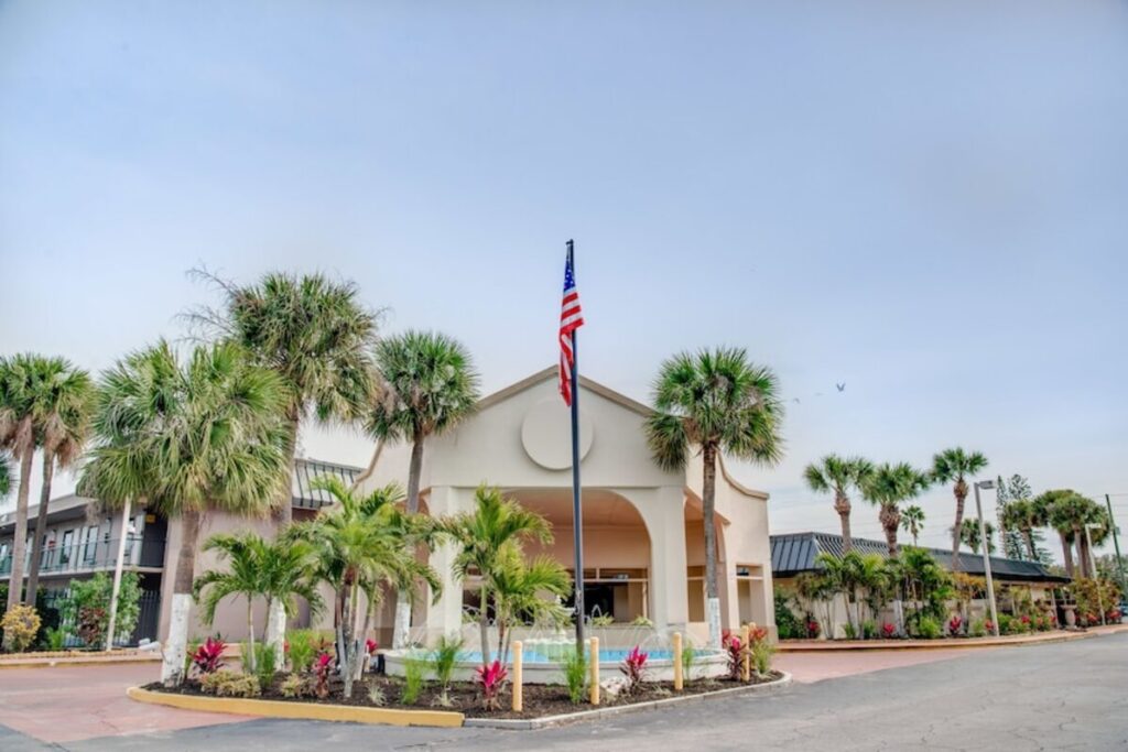 Super 8 by Wyndham St. Petersburg