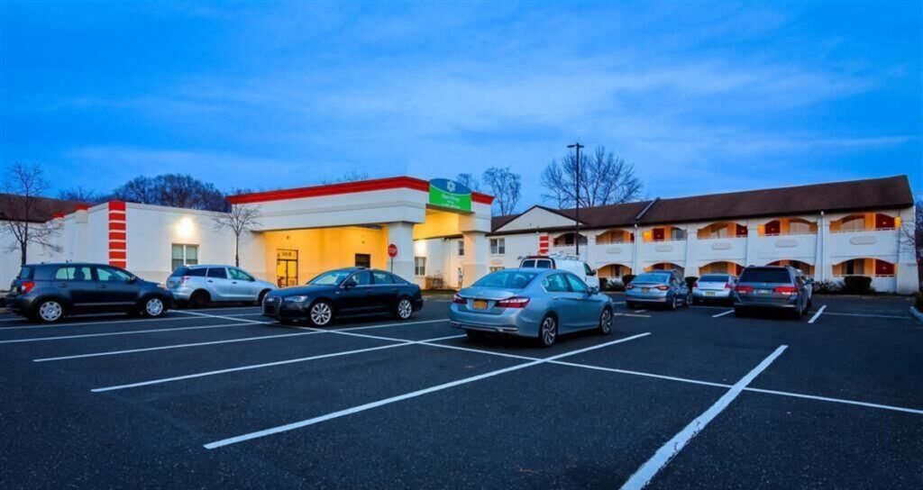 Travelodge by Wyndham Bellmawr