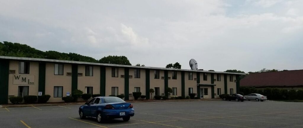 Woonsocket Motor Inn