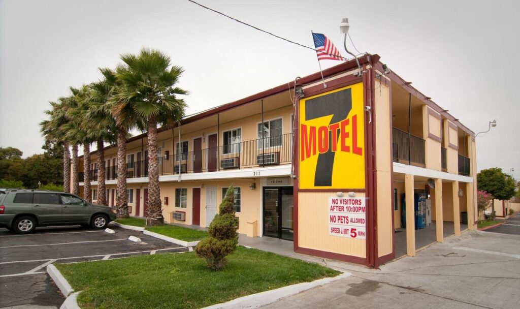 Motel 7