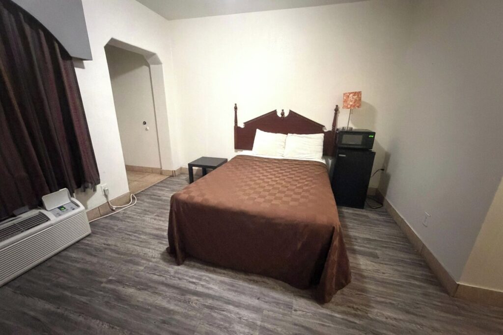 Sunset Lodge Elgin Near U.S. 290 By Hotel O