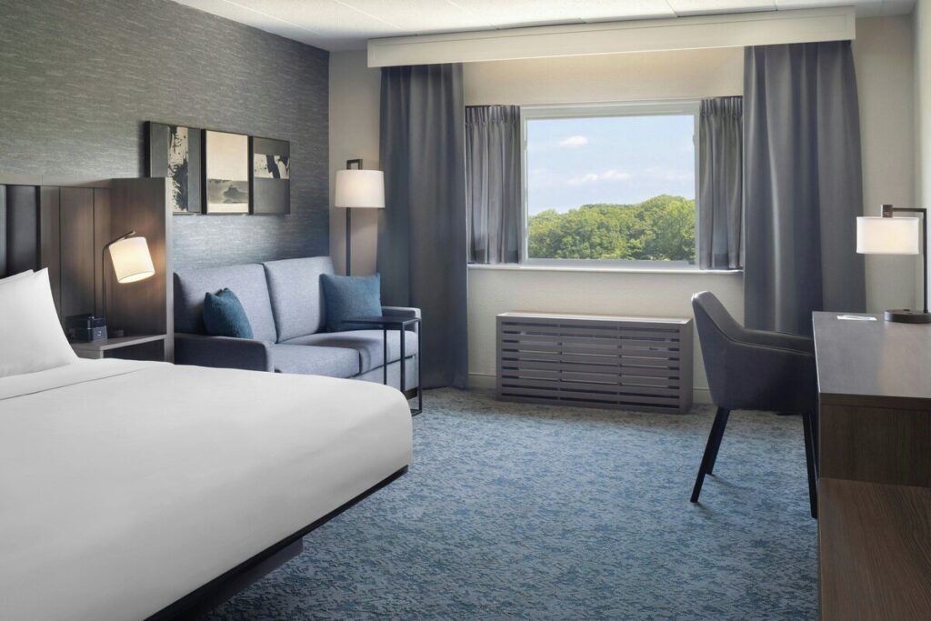 Sheraton Framingham Hotel & Conference Center
