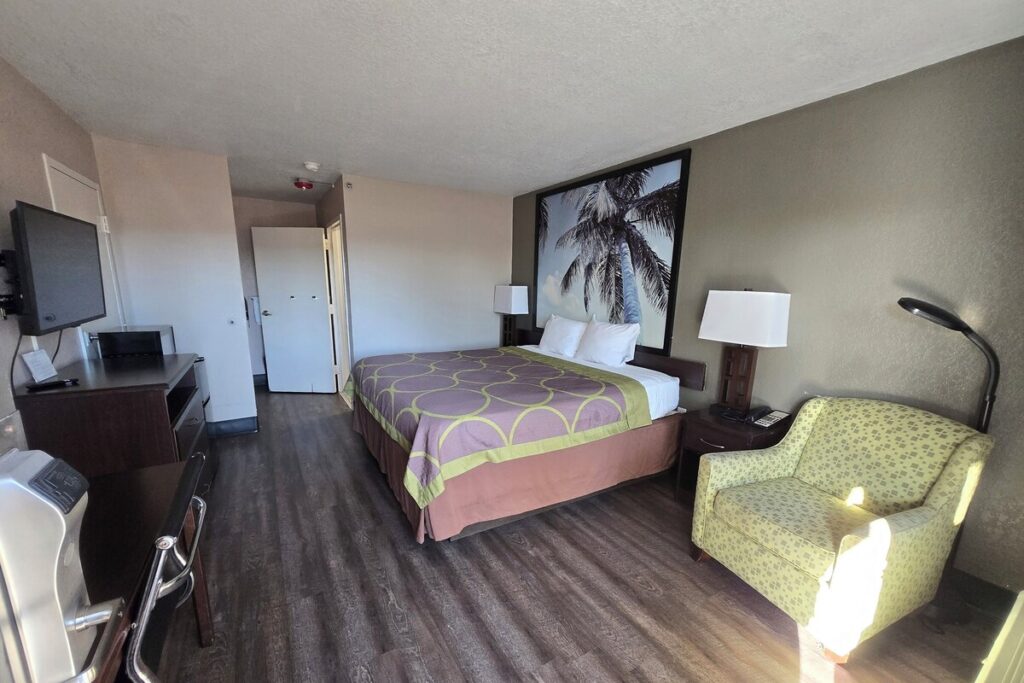 Stay Inn & Suites