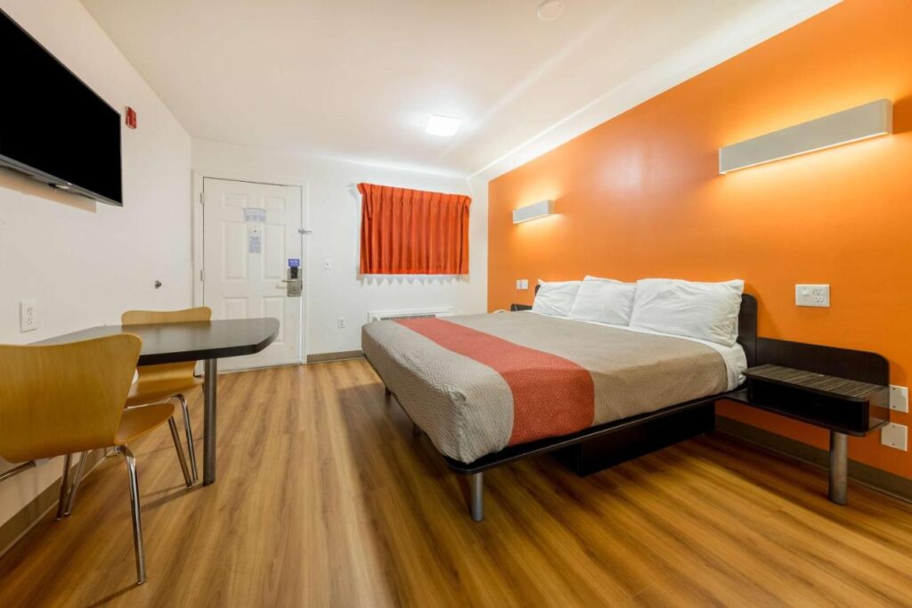 Motel 6 Greenville, SC