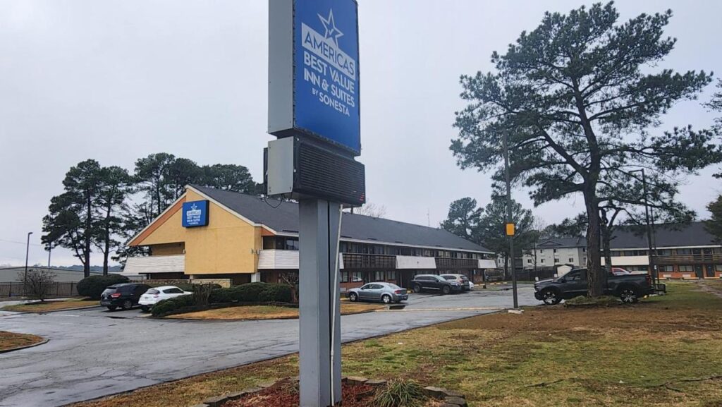 Americas Best Value Inn & Suites Little Rock at Scott Hamilton Dr