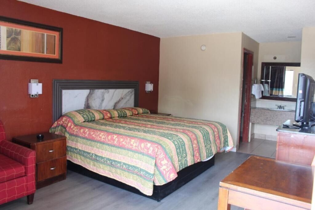 Oak Ridge Inn