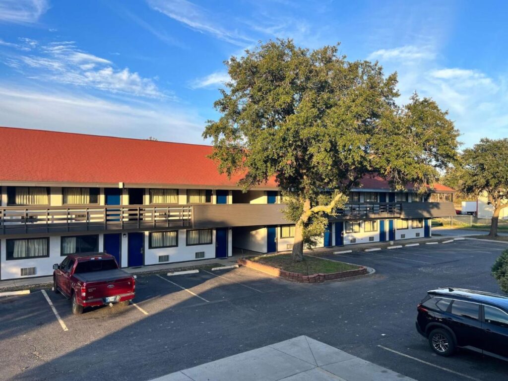 Studio 6 Suites Shreveport, LA - Industrial Loop