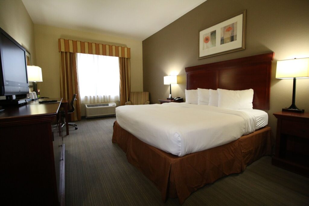 Seffner Inn and Suites